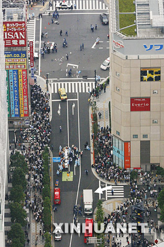 �@��6��8�պ��ĵİ��l�F�������������˳����Ď�ʽ؛܇(�׼��^��ָ)�����գ��|�����~ԭ�܇վ�����l��һ���Ԃ����¼���һ�������{܇ײ��·�˺�����܇�õ�����·�˼����죬�������3��������14���܂��� ���A��/��ͬ�� 