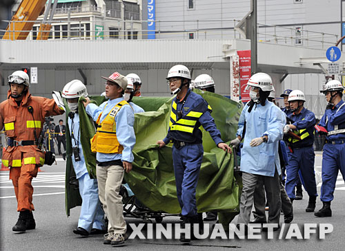 6��8�գ����ձ��|�����~ԭ�܇վ��������Ԯ�ˆT��һ���܂���̧���u���F�������գ��@��l��һ���Ԃ����¼���һ�������{܇ײ��·�˺�����܇�õ�����·�˼����죬�������3��������14���܂��� ���A��/���� 