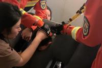 ���ܺ��ӡ���ˣ�rһ�^���M��Ħ�����^����